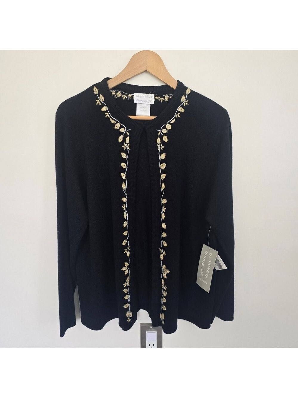 Designers Originals Black Cardigan Sweater w/Gold Leaf Embroidery Size Large NWT - Picture 2 of 12